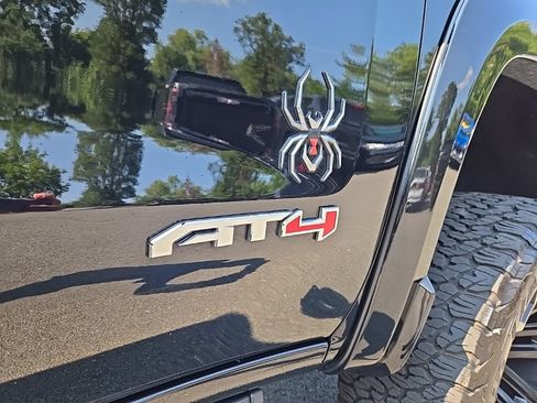 Used 2025 GMC Sierra 1500 AT4 w/ AT4 Premium Package AWD/4WD image 11