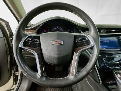 Used 2016 Cadillac XTS Luxury image 16