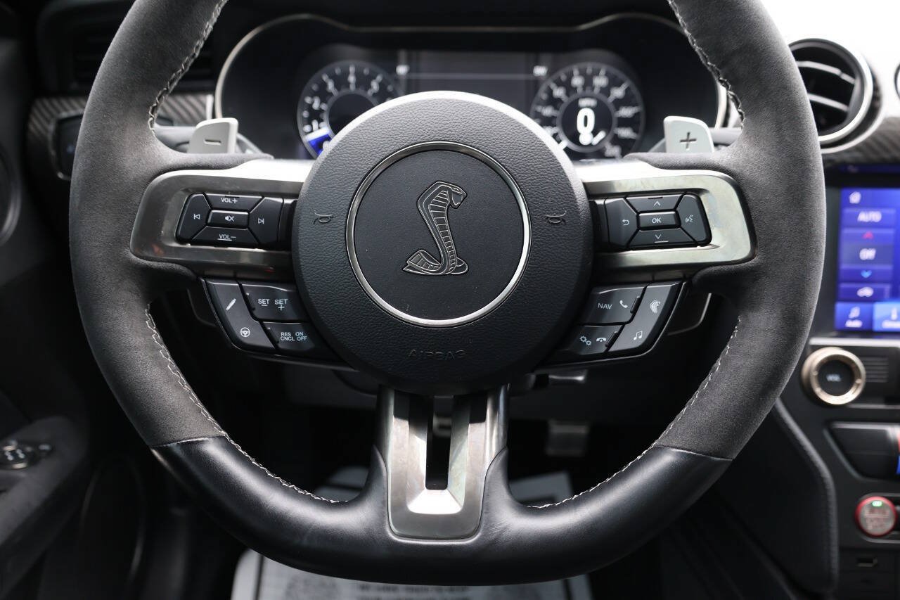 Used 2021 Ford Mustang Shelby GT500 w/ Technology Package RWD image 17