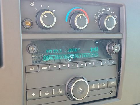 Used 2021 GMC Savana 2500 image 19