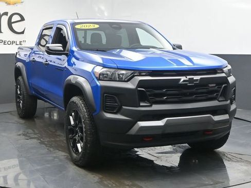 Used 2023 Chevrolet Colorado Trail Boss w/ LPO, Dark Essentials Package AWD/4WD image 50