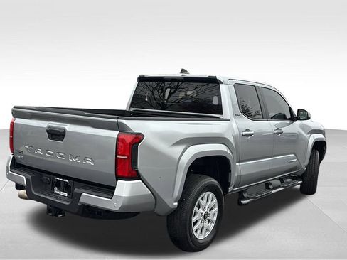 Used 2024 Toyota Tacoma SR5 image 7