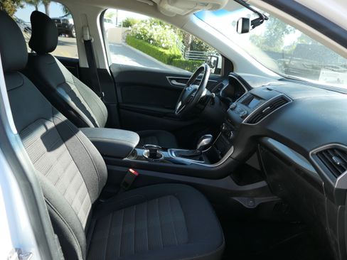 Used 2018 Ford Edge SEL FWD image 27