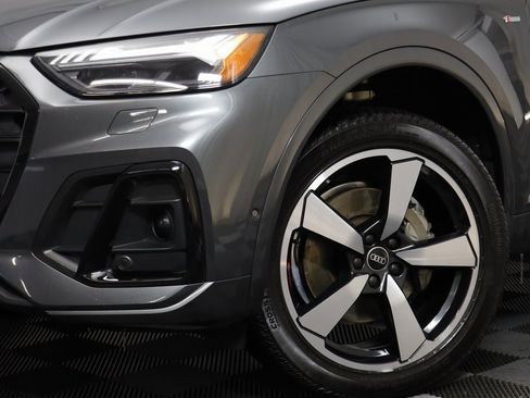 Used 2023 Audi Q5 2.0T Prestige image 3