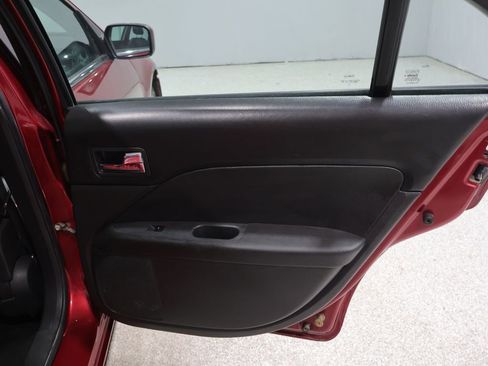 Used 2008 Ford Fusion SEL FWD image 21