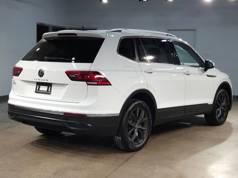Used 2024 Volkswagen Tiguan SE image 7