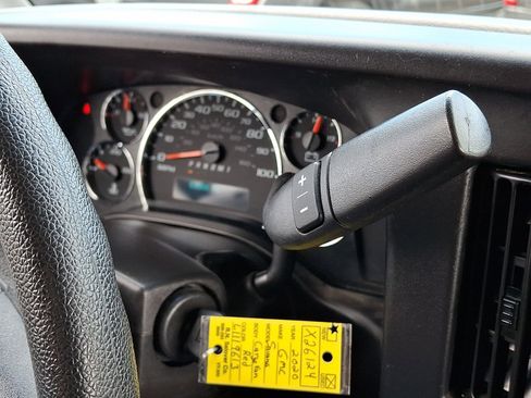 Used 2020 GMC Savana 2500 w/ Driver Convenience Package RWD image 15