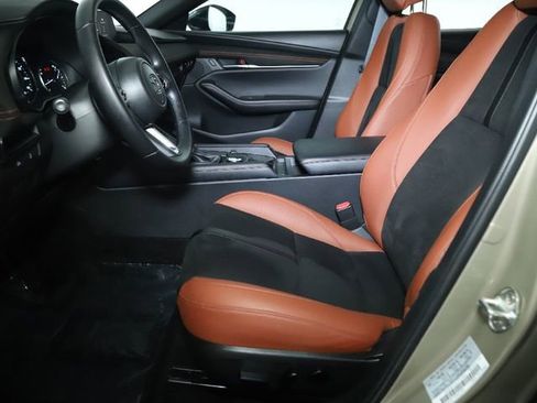 Certified 2025 MAZDA MAZDA3 Carbon image 31