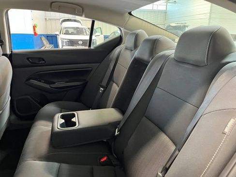 Used 2023 Nissan Altima 2.5 SV FWD image 18