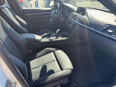 Used 2017 BMW 330i xDrive Sedan image 23