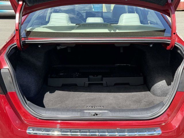 Used 2023 Nissan Altima 2.5 SL AWD/4WD image 10