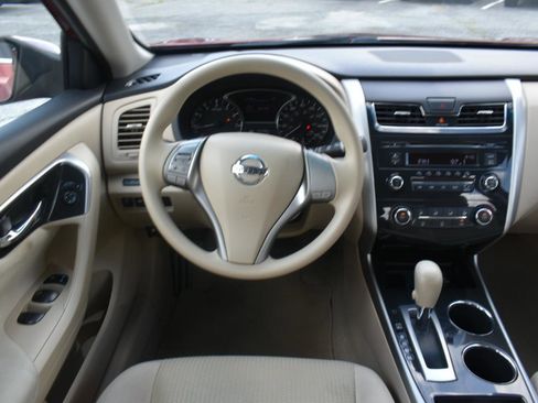 Used 2014 Nissan Altima 2.5 FWD image 12