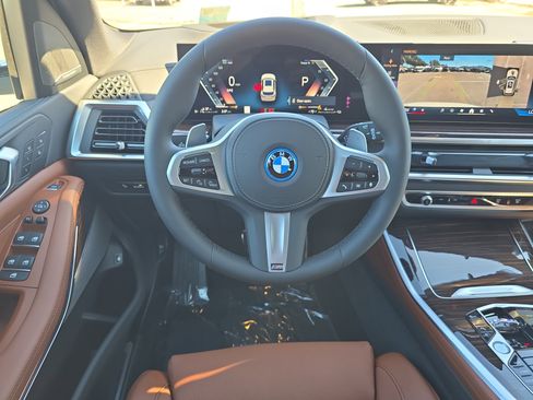 New 2026 BMW X5 xDrive50e w/ Executive Package image 14