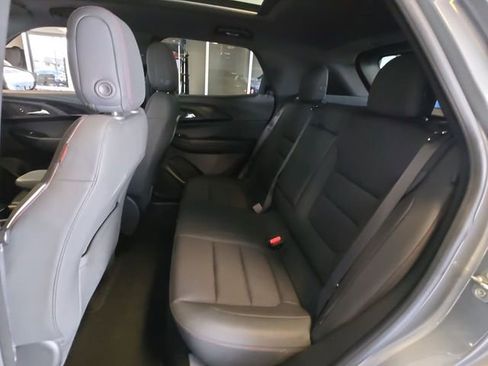 Used 2023 Chevrolet TrailBlazer RS w/ Sun and Liftgate Package FWD image 22