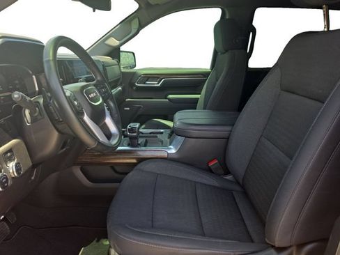 Used 2025 GMC Sierra 1500 Elevation w/ Preferred Package AWD/4WD image 11