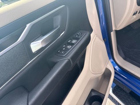 Used 2019 RAM 1500 Big Horn AWD/4WD image 14