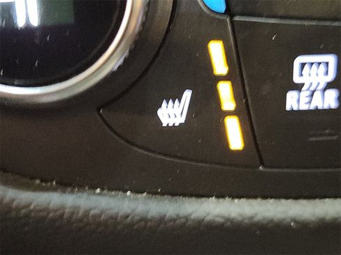 Certified 2024 Chevrolet Equinox LT w/ LPO, Floor Liner Package image 23