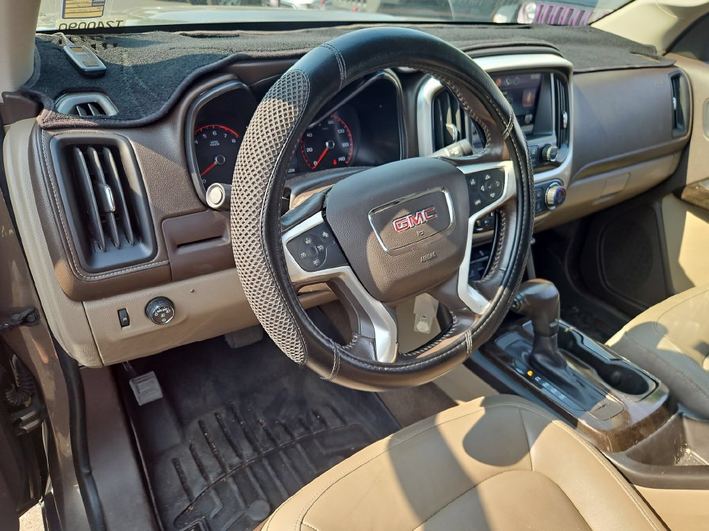 Used 2015 GMC Canyon SLT w/ Driver Alert Package RWD image 13