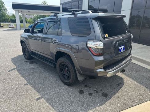 Used 2015 Toyota 4Runner Trail AWD/4WD image 6
