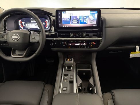 New 2026 Nissan Pathfinder SL w/ SL Premium Package FWD image 20