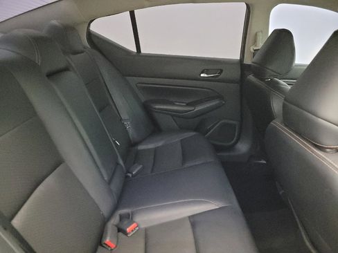Used 2021 Nissan Altima 2.5 SR w/ SR Premium Package FWD image 19