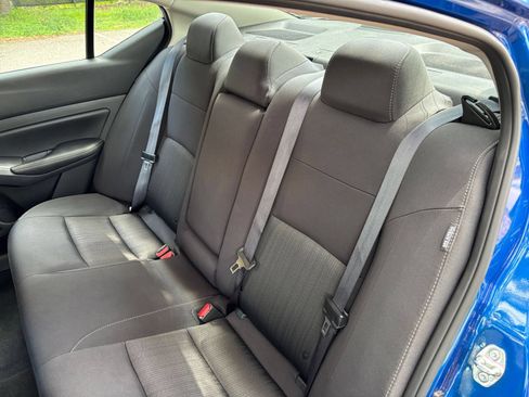 Used 2025 Nissan Altima 2.5 SV FWD image 37