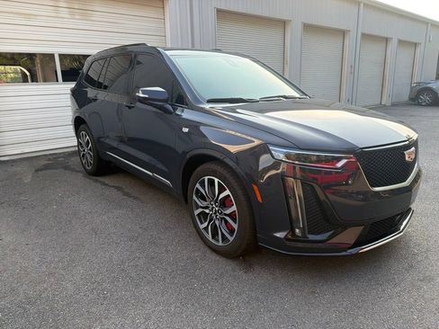 Used 2025 Cadillac XT6 Sport w/ Technology Package AWD/4WD image 5