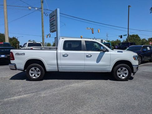 Used 2020 RAM 1500 Laramie AWD/4WD image 3