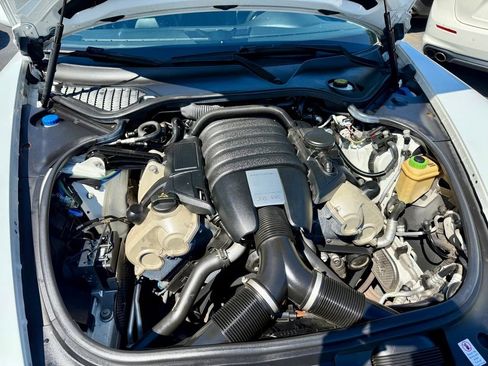 Used 2016 Porsche Panamera RWD image 5