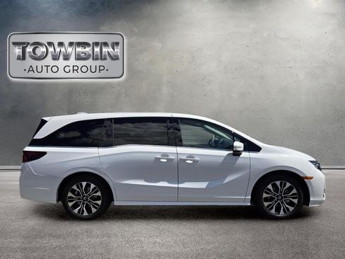 Used 2025 Honda Odyssey Elite image 3
