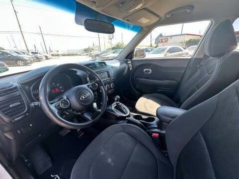 Used 2019 Kia Soul FWD image 10