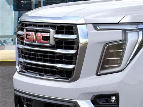 New 2026 GMC Yukon Elevation w/ Elevation Premium Package AWD/4WD image 13