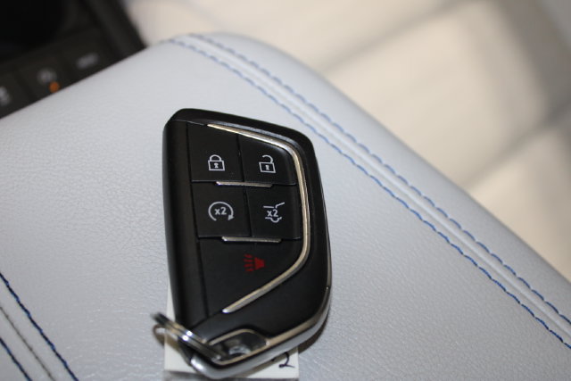 Used 2024 Cadillac XT4 Sport FWD image 18