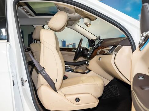 Used 2019 Mercedes-Benz GLS 450 4MATIC image 21