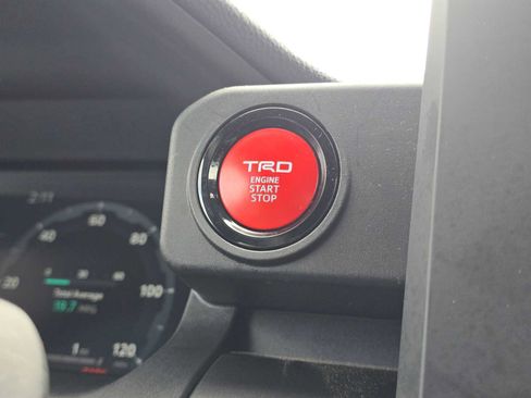Certified 2025 Toyota Tacoma TRD Sport AWD/4WD image 35