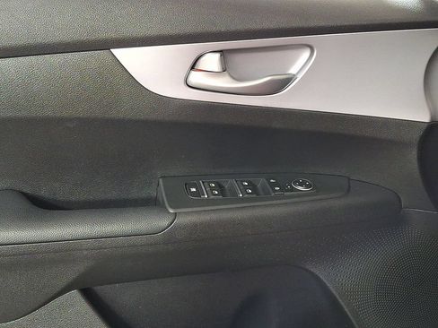 Used 2023 Kia Forte LXS w/ LXS Technology Package FWD image 14