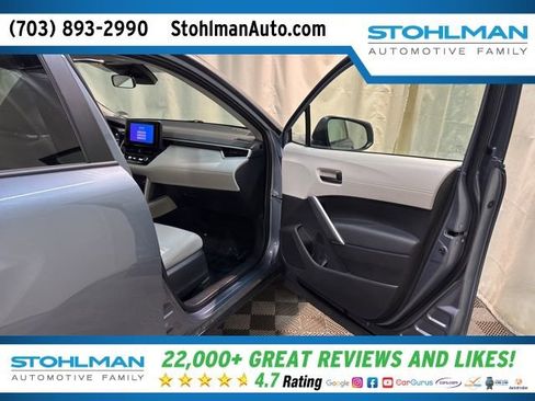 Used 2024 Toyota Corolla Cross LE image 34