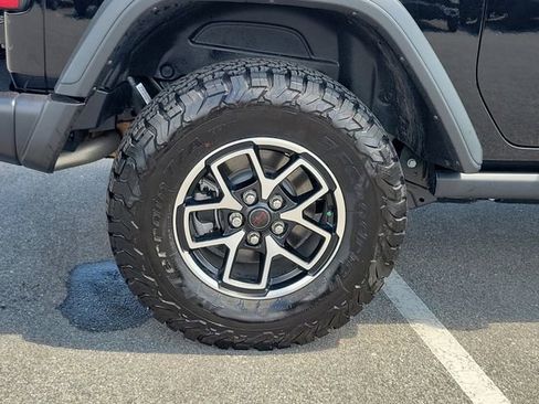 Used 2026 Jeep Wrangler Rubicon image 7