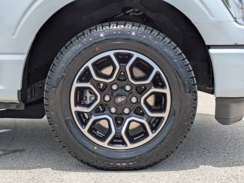 Used 2022 Ford F150 XLT w/ Equipment Group 302A High RWD image 12