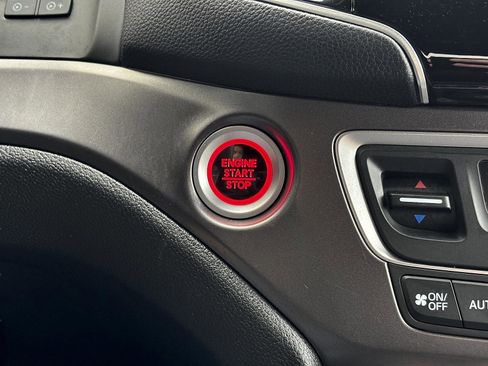 Certified 2025 Honda Passport EX-L image 22