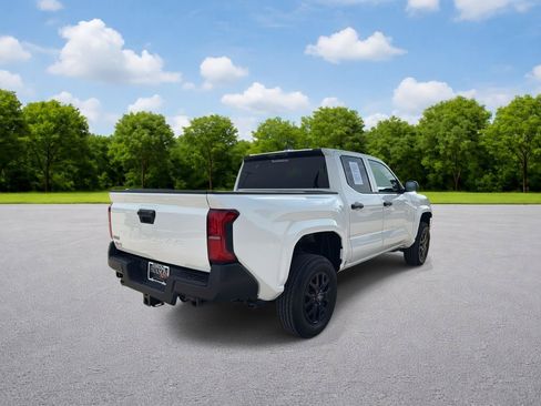 Used 2026 Toyota Tacoma SR AWD/4WD image 7