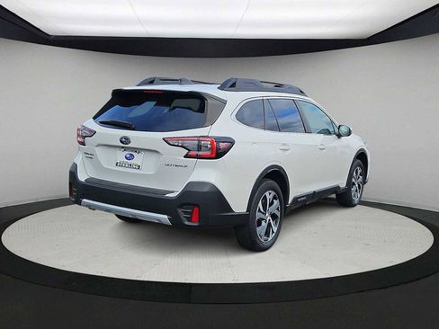 Used 2022 Subaru Outback Limited image 8