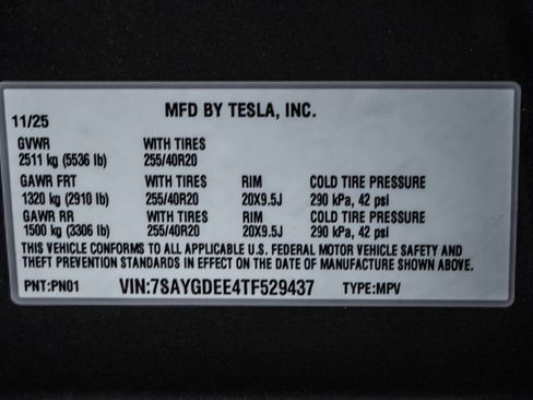 Used 2026 Tesla Model Y AWD image 30