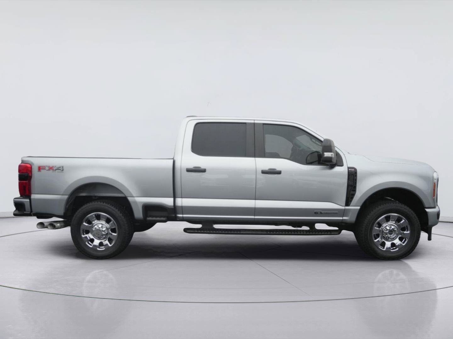 Used 2023 Ford F250 XL w/ STX Appearance Package AWD/4WD image 5