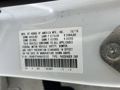 Used 2017 Acura TLX w/ Technology Package image 37