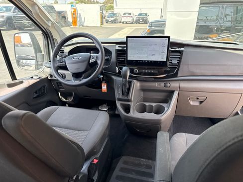 Used 2024 Ford Transit 350 XLT RWD image 25
