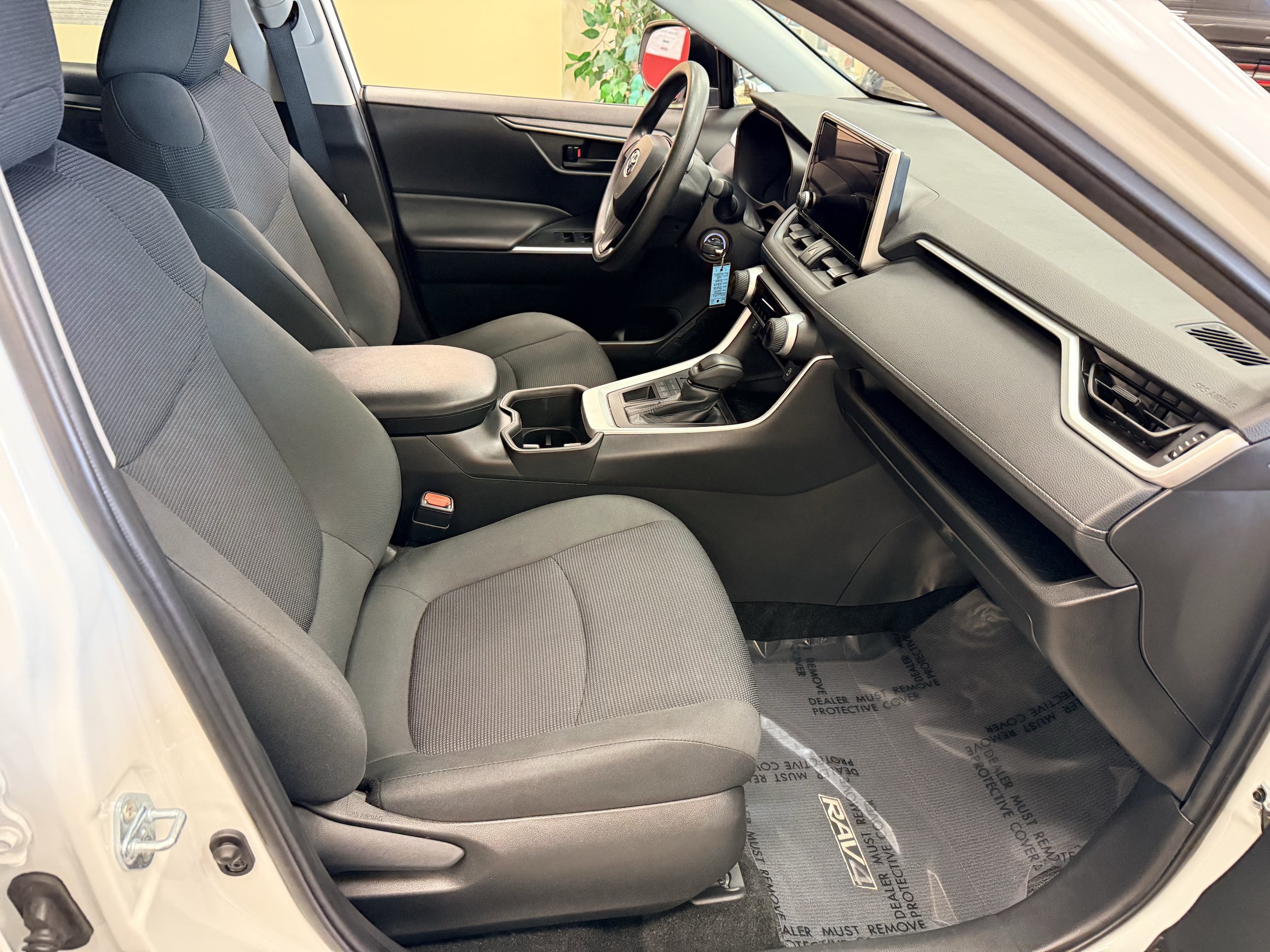 Used 2024 Toyota RAV4 LE AWD/4WD image 35
