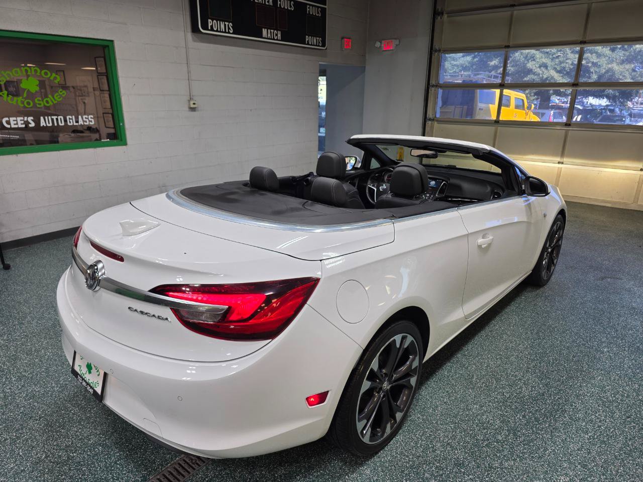 Used 2019 Buick Cascada Premium FWD image 18