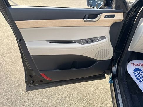 Used 2024 Hyundai Palisade Limited image 23