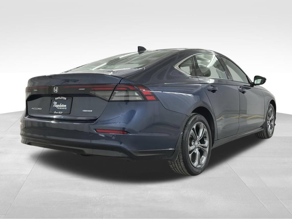 Certified 2025 Honda Accord EX-L image 3